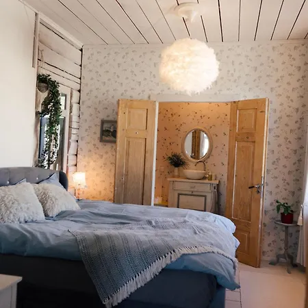 Cozy Summer Nest In The Center By The River Appartement *