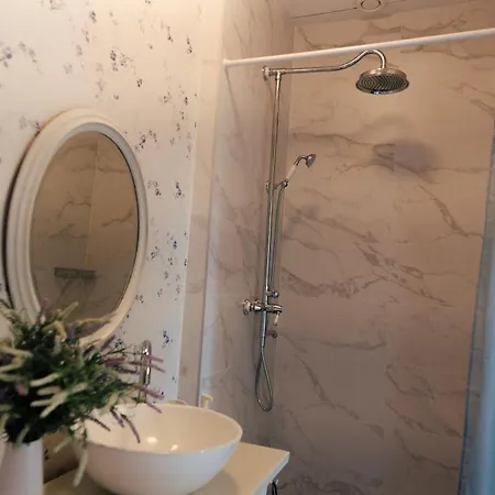 شقة Cozy Summer Nest In The Center By The River بارنو